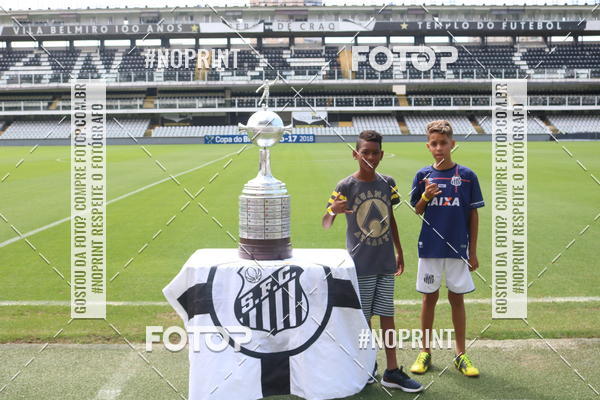 Buy your photos of the eventTour Vila Belmiro - 16 de Novembro     on Fotop