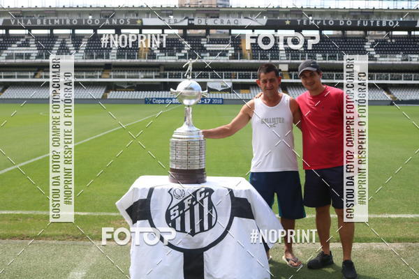 Buy your photos of the eventTour Vila Belmiro - 16 de Novembro     on Fotop