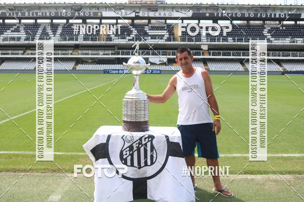 Buy your photos of the eventTour Vila Belmiro - 16 de Novembro     on Fotop