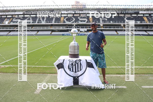 Buy your photos of the eventTour Vila Belmiro - 16 de Novembro     on Fotop