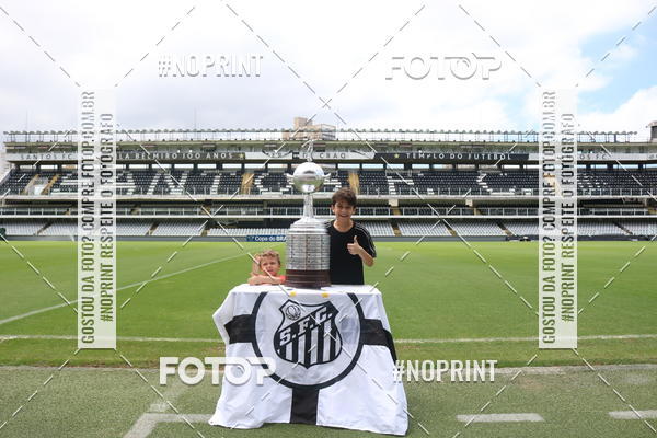 Buy your photos of the eventTour Vila Belmiro - 16 de Novembro     on Fotop