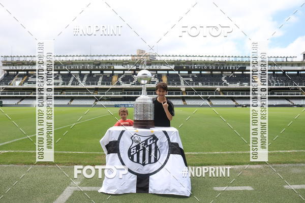 Buy your photos of the eventTour Vila Belmiro - 16 de Novembro     on Fotop