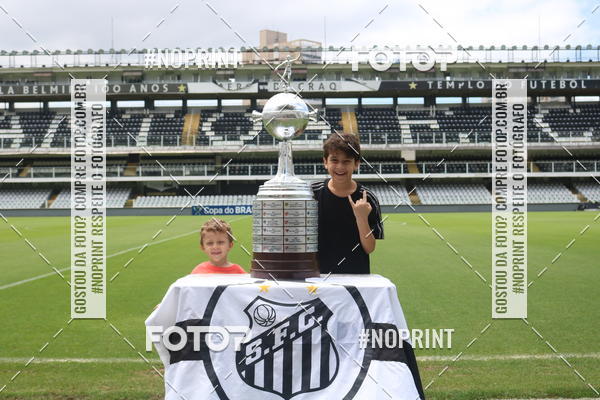 Buy your photos of the eventTour Vila Belmiro - 16 de Novembro     on Fotop