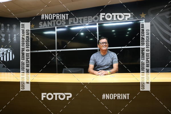 Buy your photos of the eventTour Vila Belmiro - 16 de Novembro     on Fotop