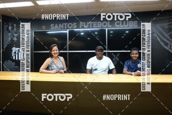 Buy your photos of the eventTour Vila Belmiro - 16 de Novembro     on Fotop