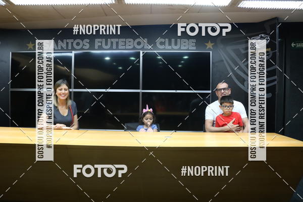 Buy your photos of the eventTour Vila Belmiro - 16 de Novembro     on Fotop