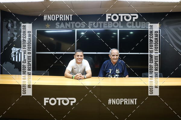 Buy your photos of the eventTour Vila Belmiro - 16 de Novembro     on Fotop