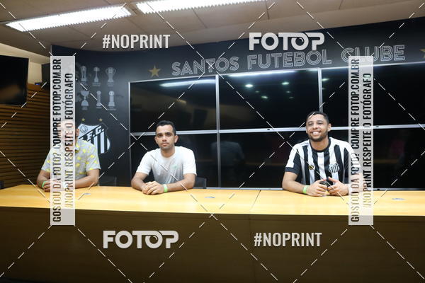 Buy your photos of the eventTour Vila Belmiro - 16 de Novembro     on Fotop