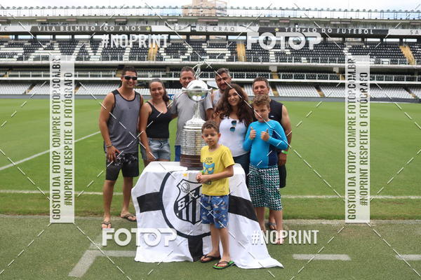 Buy your photos of the eventTour Vila Belmiro - 16 de Novembro     on Fotop