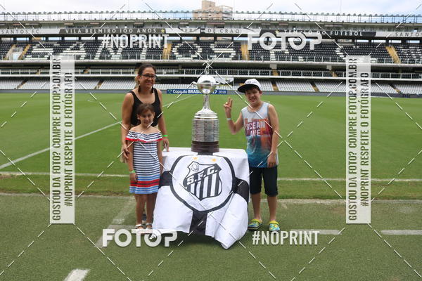 Buy your photos of the eventTour Vila Belmiro - 16 de Novembro     on Fotop