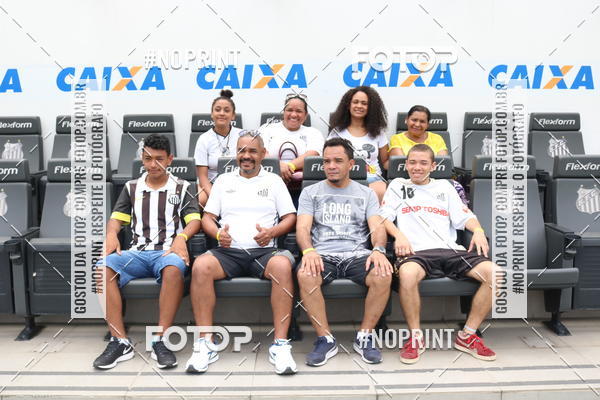 Buy your photos of the eventTour Vila Belmiro - 16 de Novembro     on Fotop