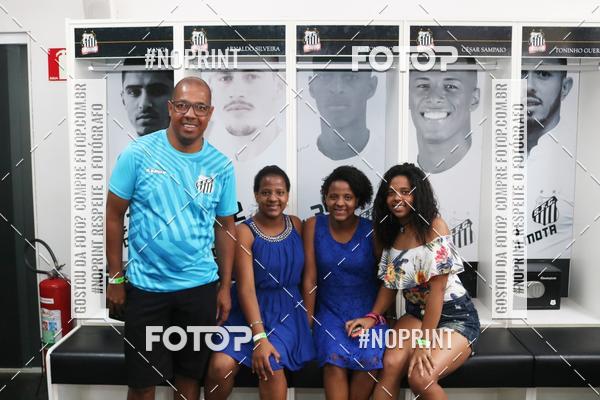 Buy your photos of the eventTour Vila Belmiro - 16 de Novembro     on Fotop