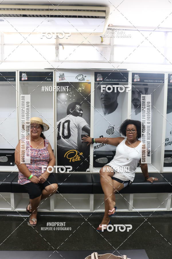 Buy your photos of the eventTour Vila Belmiro - 16 de Novembro     on Fotop