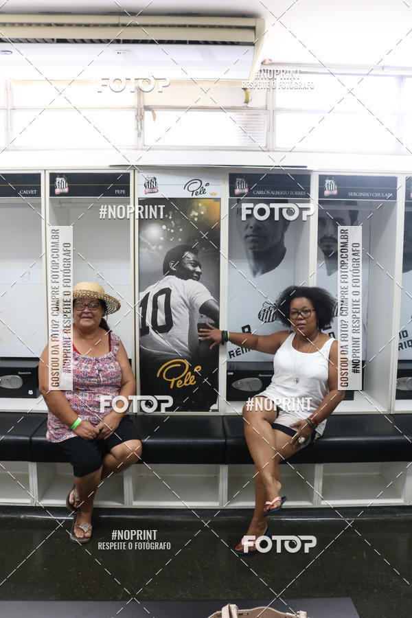 Buy your photos of the eventTour Vila Belmiro - 16 de Novembro     on Fotop