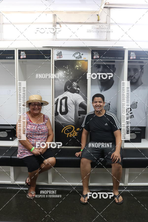 Buy your photos of the eventTour Vila Belmiro - 16 de Novembro     on Fotop