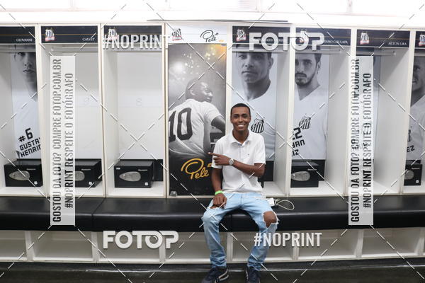 Buy your photos of the eventTour Vila Belmiro - 16 de Novembro     on Fotop