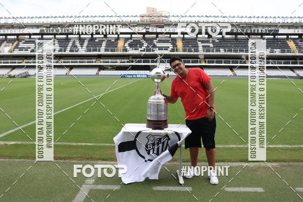 Buy your photos of the eventTour Vila Belmiro - 16 de Novembro     on Fotop