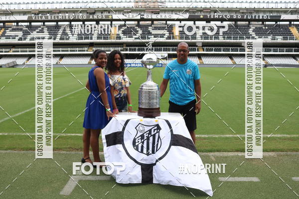 Buy your photos of the eventTour Vila Belmiro - 16 de Novembro     on Fotop