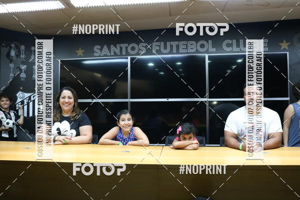 Buy your photos of the eventTour Vila Belmiro - 16 de Novembro     on Fotop