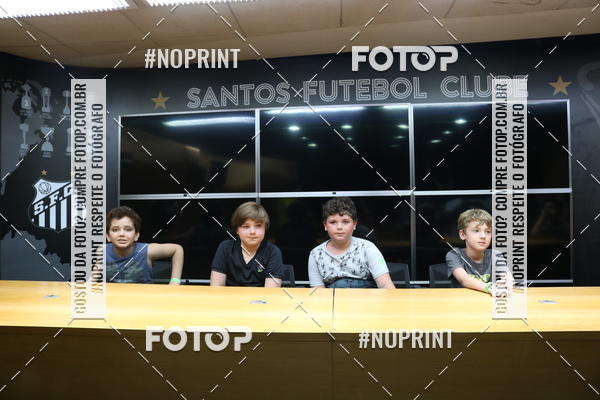 Buy your photos of the eventTour Vila Belmiro - 16 de Novembro     on Fotop