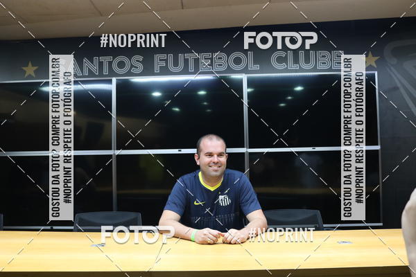 Buy your photos of the eventTour Vila Belmiro - 16 de Novembro     on Fotop