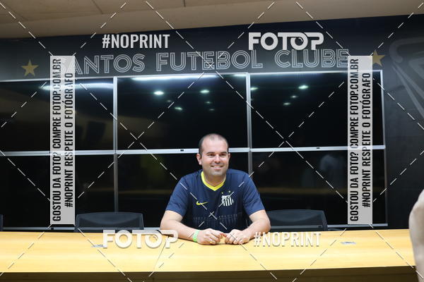 Buy your photos of the eventTour Vila Belmiro - 16 de Novembro     on Fotop