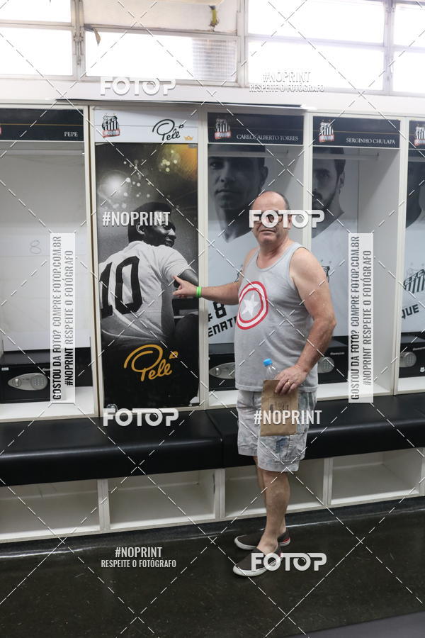 Buy your photos of the eventTour Vila Belmiro - 16 de Novembro     on Fotop