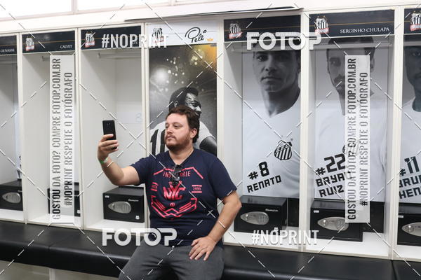 Buy your photos of the eventTour Vila Belmiro - 16 de Novembro     on Fotop