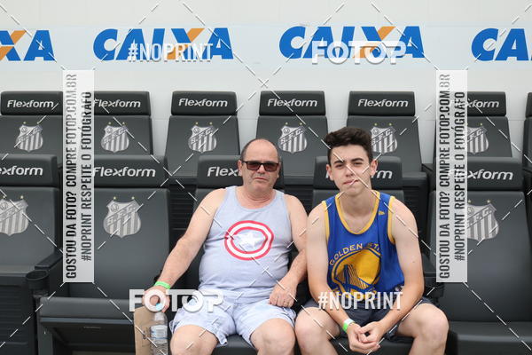 Buy your photos of the eventTour Vila Belmiro - 16 de Novembro     on Fotop