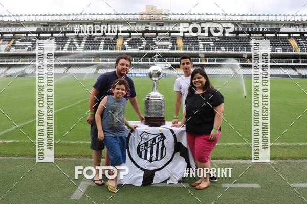 Buy your photos of the eventTour Vila Belmiro - 16 de Novembro     on Fotop