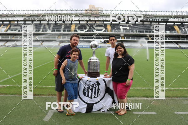 Buy your photos of the eventTour Vila Belmiro - 16 de Novembro     on Fotop