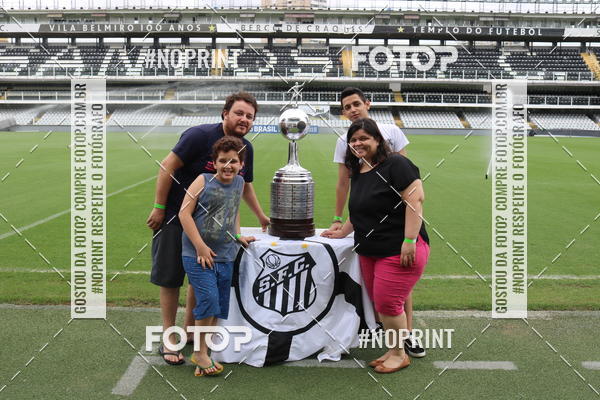 Buy your photos of the eventTour Vila Belmiro - 16 de Novembro     on Fotop