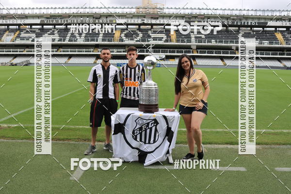 Buy your photos of the eventTour Vila Belmiro - 16 de Novembro     on Fotop