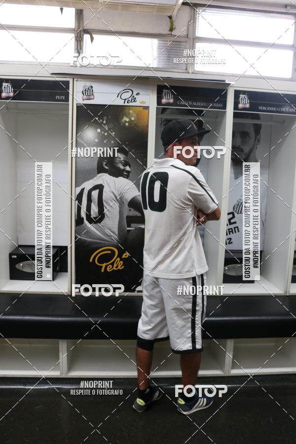 Buy your photos of the eventTour Vila Belmiro - 16 de Novembro     on Fotop