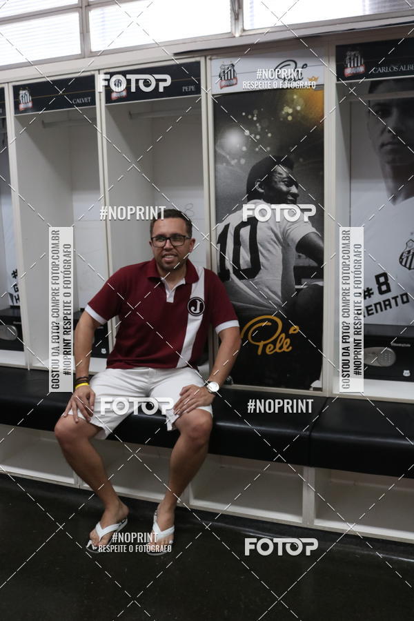 Buy your photos of the eventTour Vila Belmiro - 16 de Novembro     on Fotop