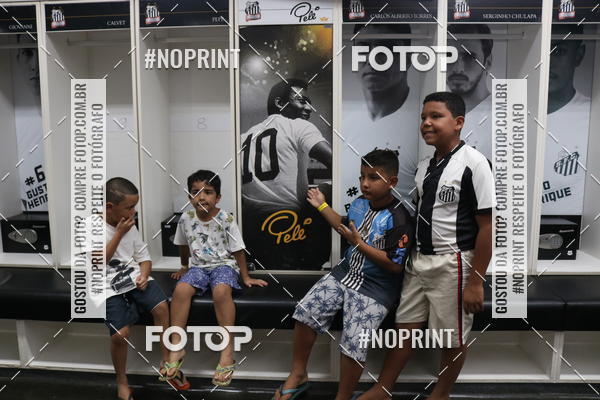 Buy your photos of the eventTour Vila Belmiro - 16 de Novembro     on Fotop