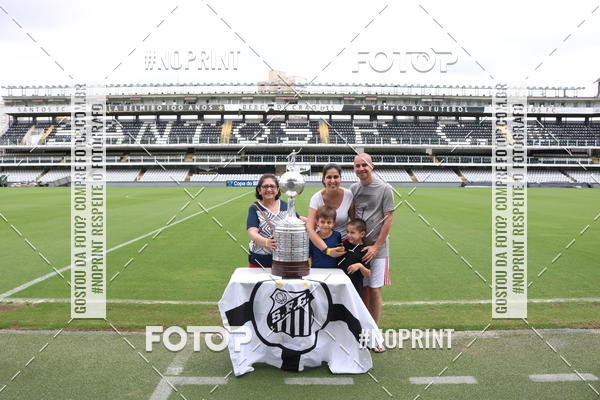 Buy your photos of the eventTour Vila Belmiro - 16 de Novembro     on Fotop