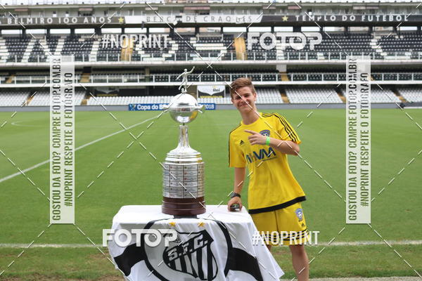 Buy your photos of the eventTour Vila Belmiro - 16 de Novembro     on Fotop