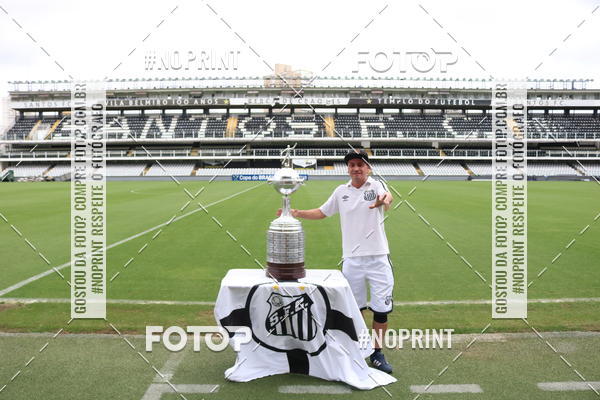 Buy your photos of the eventTour Vila Belmiro - 16 de Novembro     on Fotop