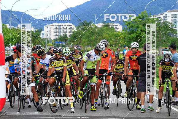 Buy your photos of the eventCircuito Shopping Metropolitano Barra da Tijuca on Fotop