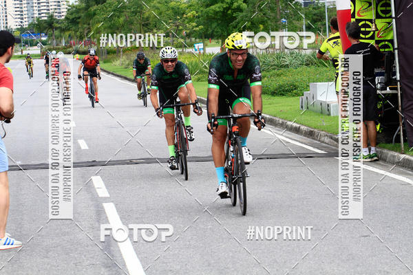 Buy your photos of the eventCircuito Shopping Metropolitano Barra da Tijuca on Fotop