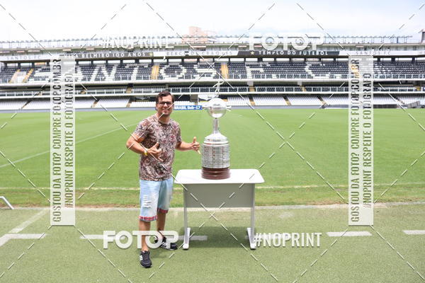 Buy your photos of the eventTour Vila Belmiro - 18 de Novembro on Fotop