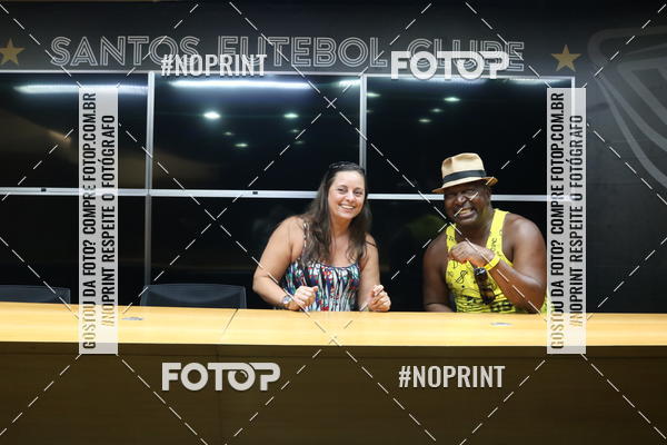 Achetez vos photos de l'vnementTour Vila Belmiro - 18 de Novembro sur Fotop