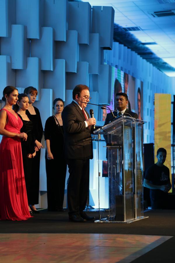 Buy your photos of the eventPRMIO CAIO 2018 on Fotop