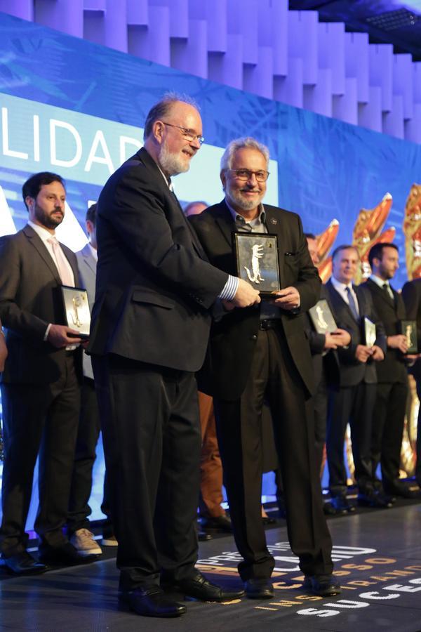 Buy your photos of the eventPRMIO CAIO 2018 on Fotop