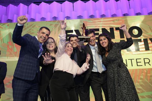 Buy your photos of the eventPRMIO CAIO 2018 on Fotop