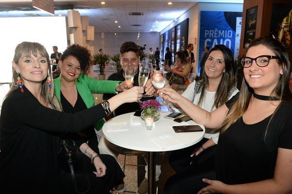 Buy your photos of the eventPRMIO CAIO 2018 on Fotop