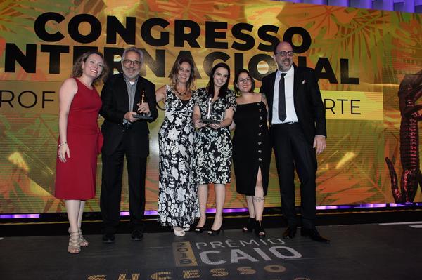 Buy your photos of the eventPRMIO CAIO 2018 on Fotop