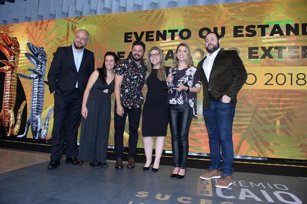 Buy your photos of the eventPRMIO CAIO 2018 on Fotop