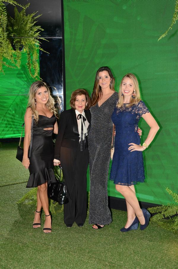 Buy your photos of the eventPRMIO CAIO 2018 on Fotop